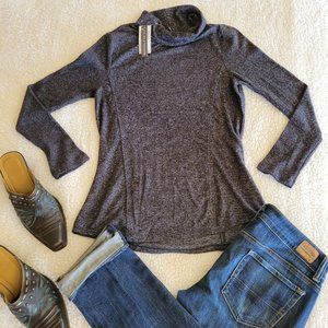 NWT Chelsea & Theodore Gray Turtleneck Sweater M